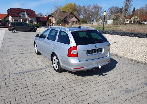 Skoda Octavia cena 15900 przebieg: 228000, rok produkcji 2010 z Leszno małe 106